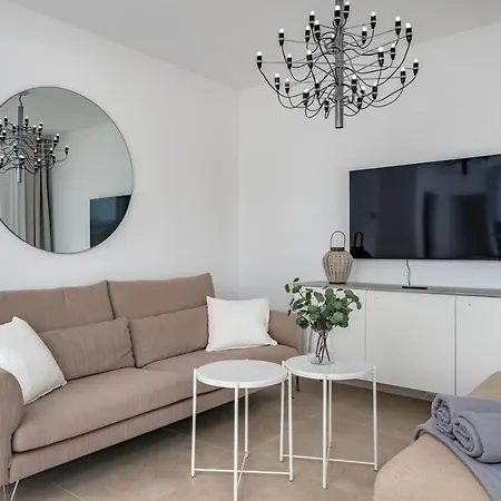 Apartman Beachclose With Pool By Costarentals - Ref 173 Torremolinos